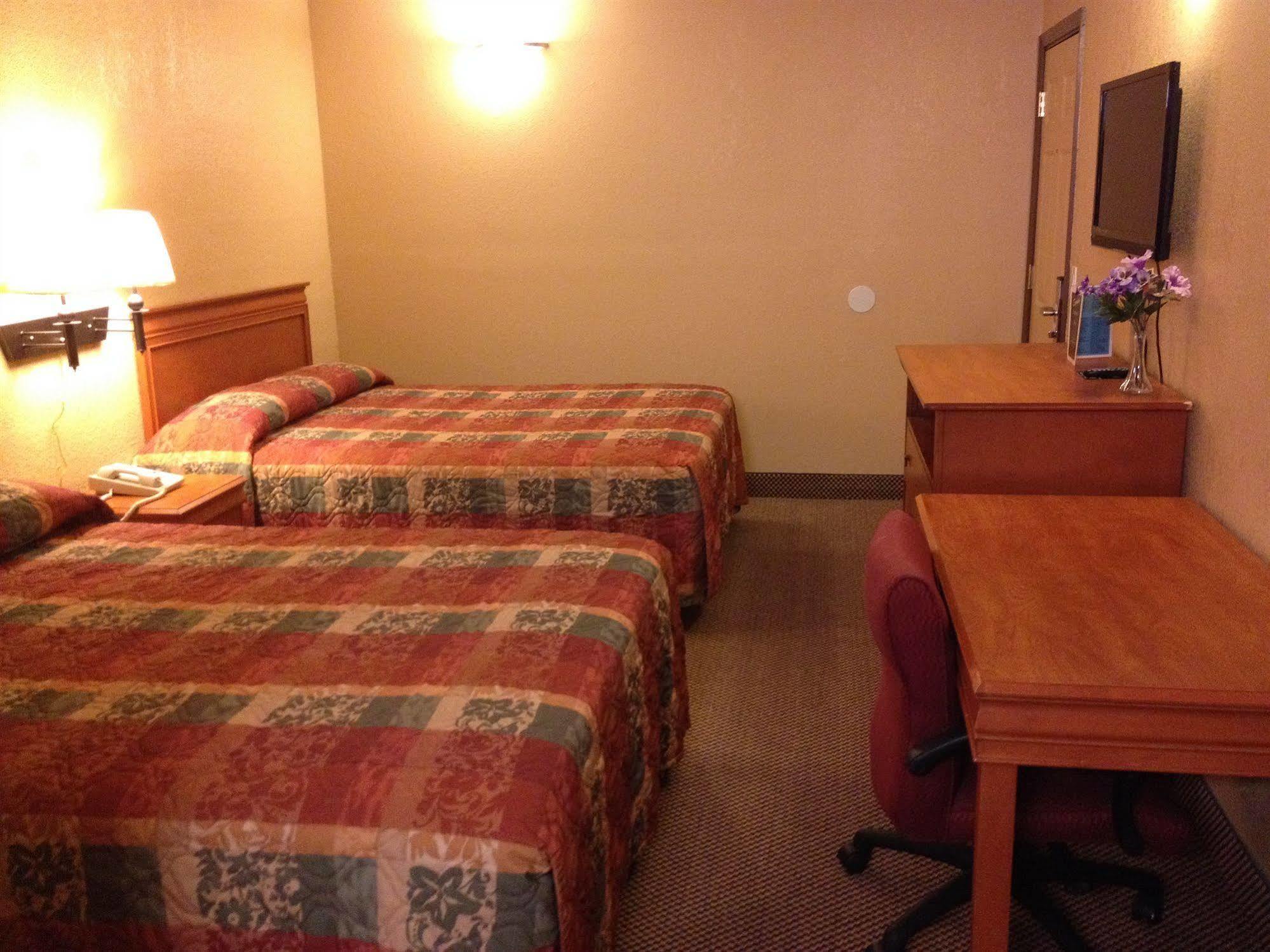 Economy Express Inn Henryetta Luaran gambar